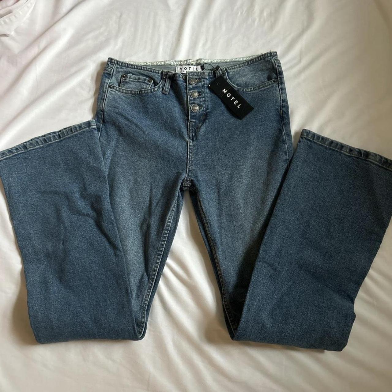 NWT Motel low rise exposed button jeans 31” inseam - Depop