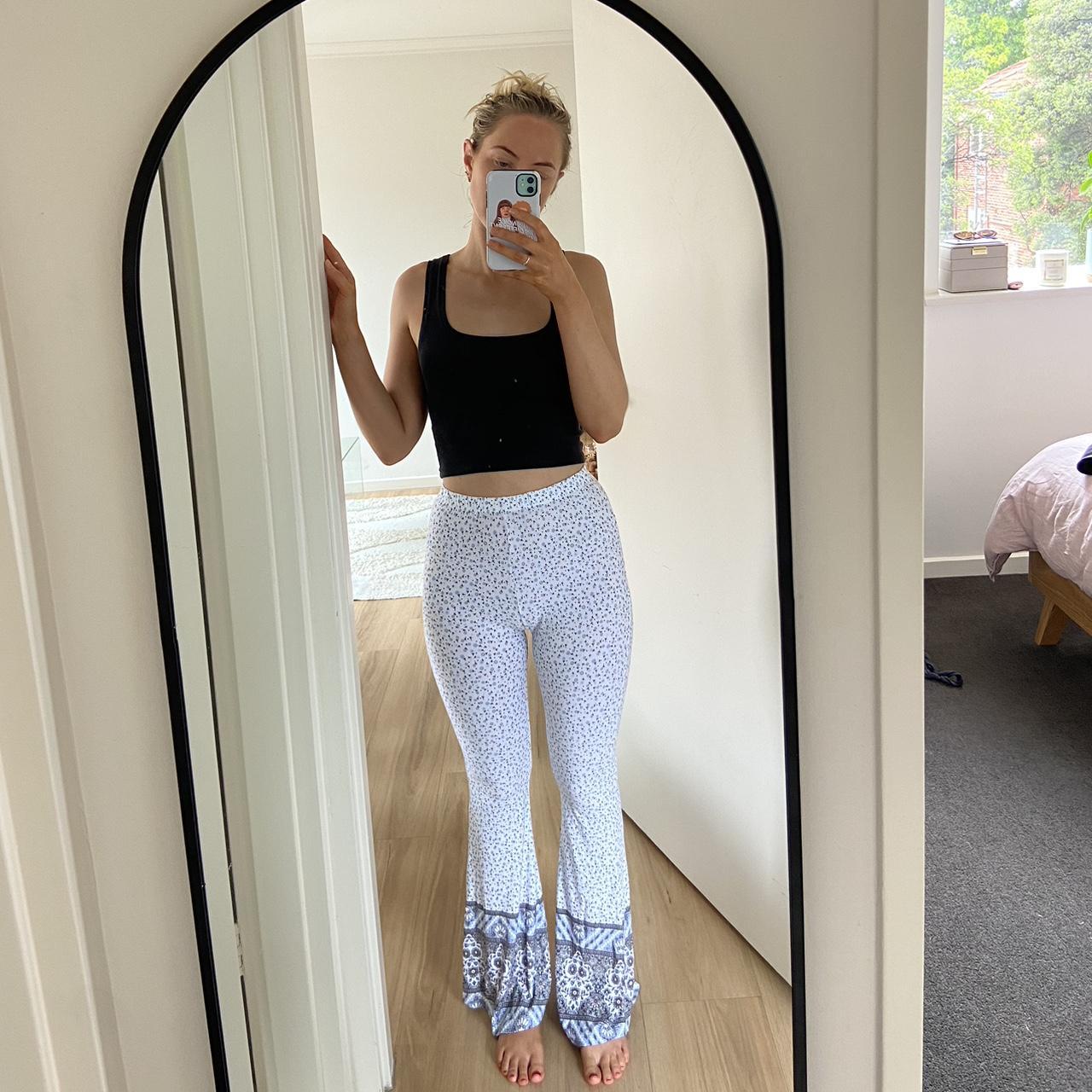 Barefoot Blonde Collection yoga pants. Excellent... - Depop