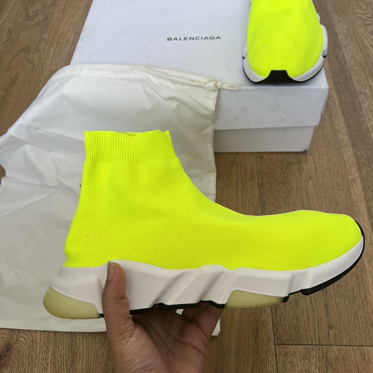 Balenciaga speed best sale trainer neon