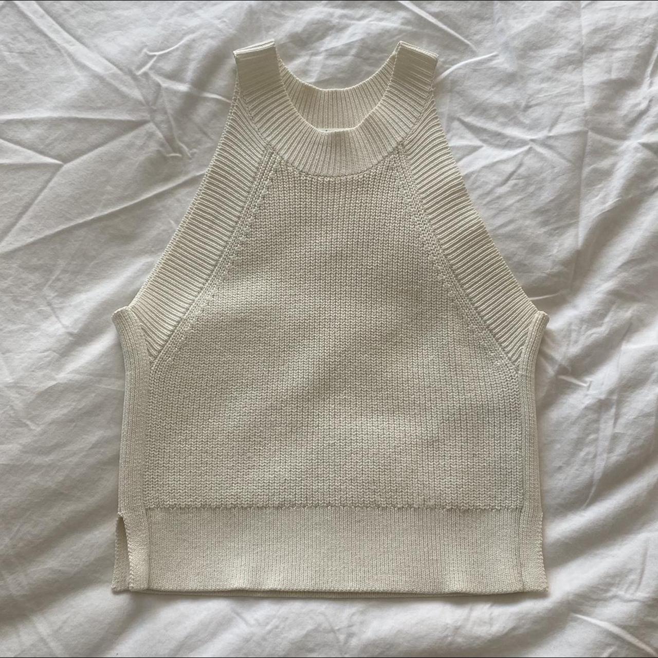 Aritzia Women's White and Cream Vest | Depop