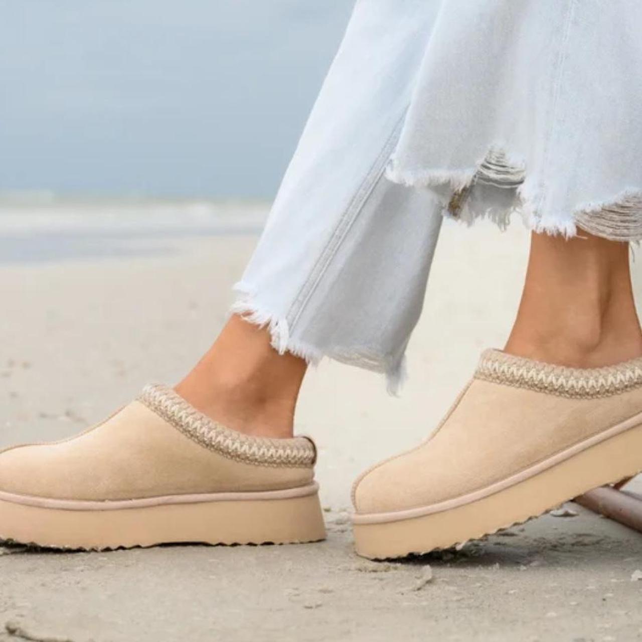 (knockoff) ugg tazz platform cream could slippers... Depop