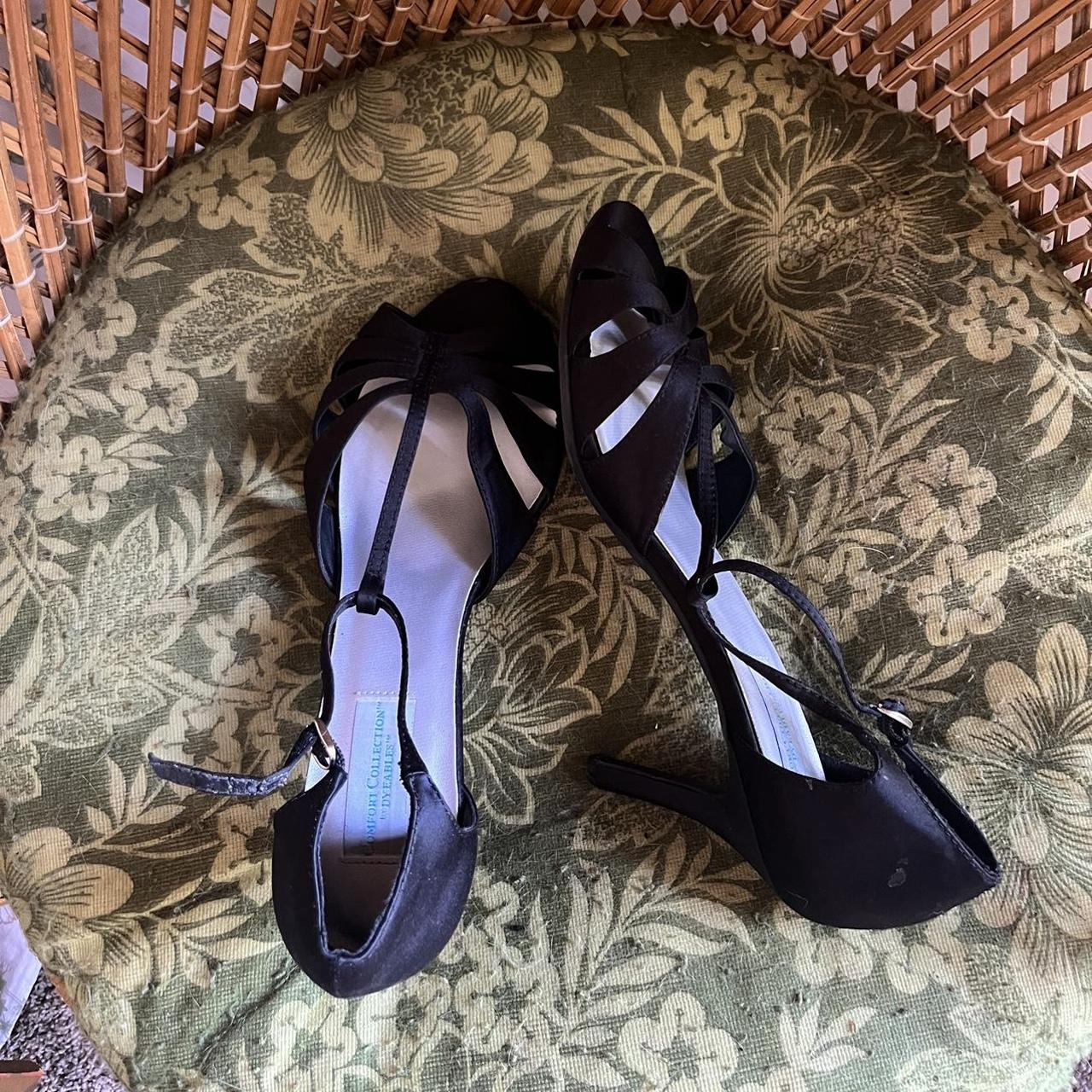 BLACK SATIN WOMENS PUMPS SIZE 12 (fem) Classy and... Depop