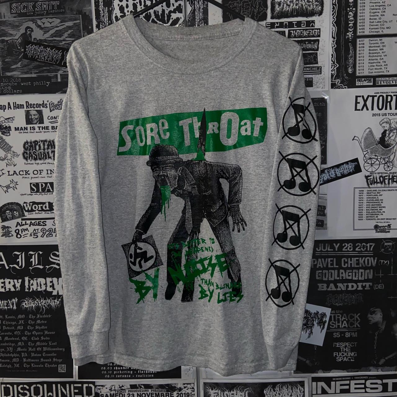 Men's Grey and Green Tshirt Depop