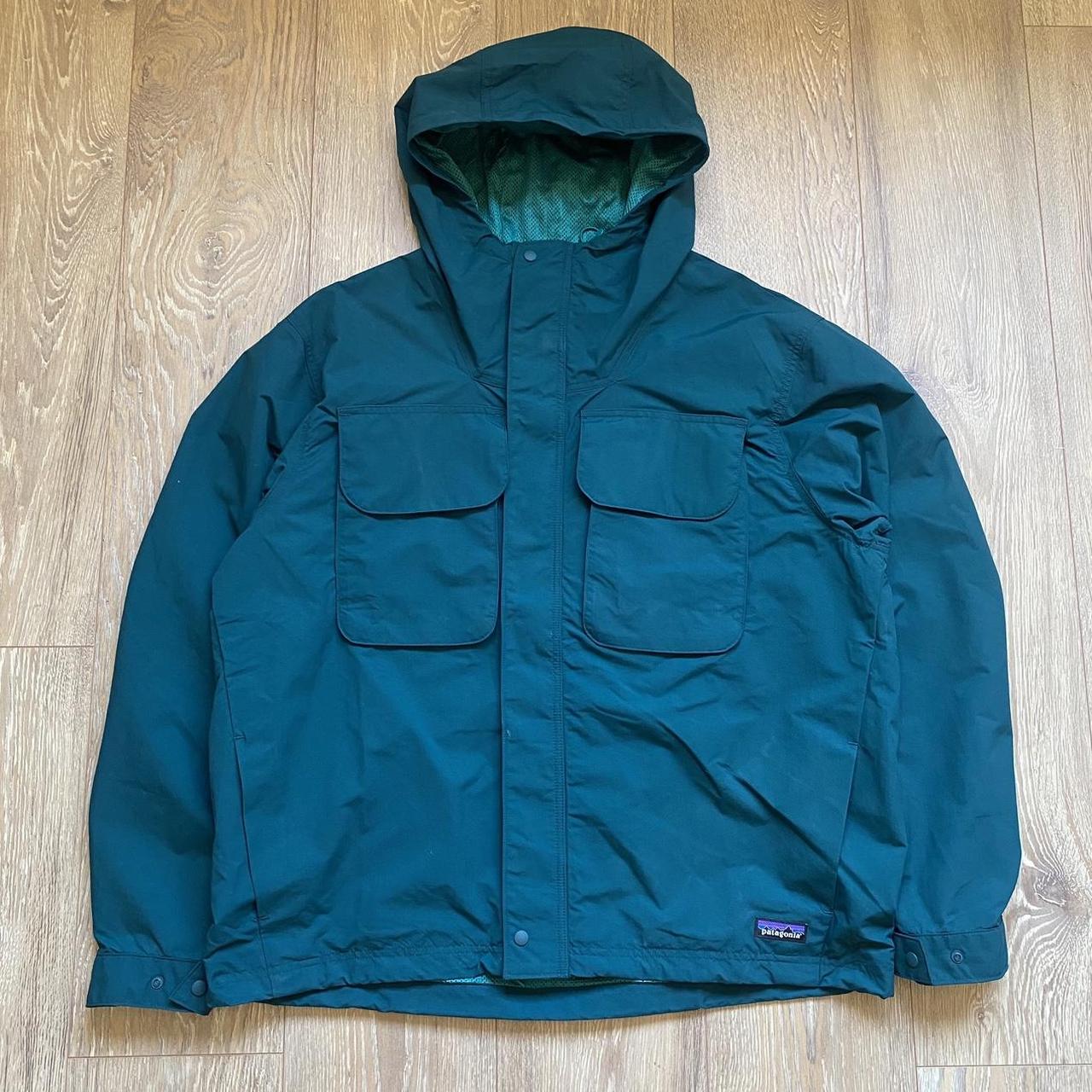 Patagonia Men's Green Jacket | Depop