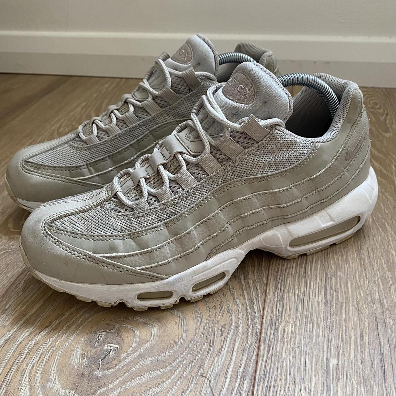 nike 95 beige