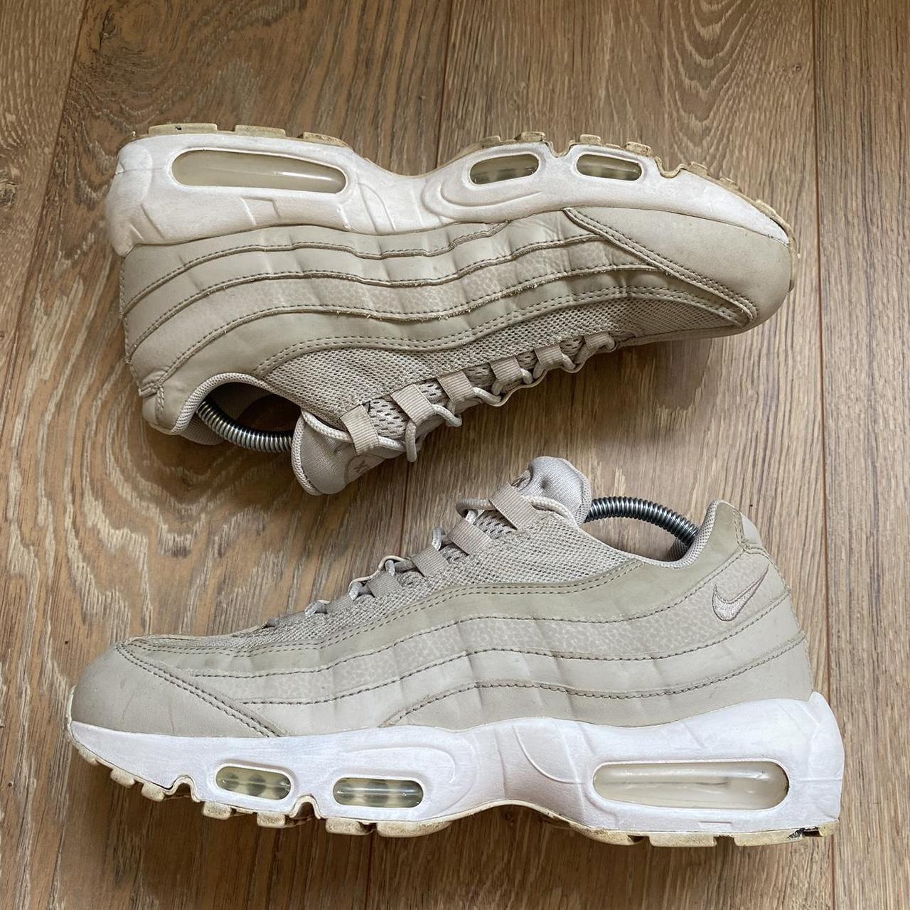 nike 95 beige