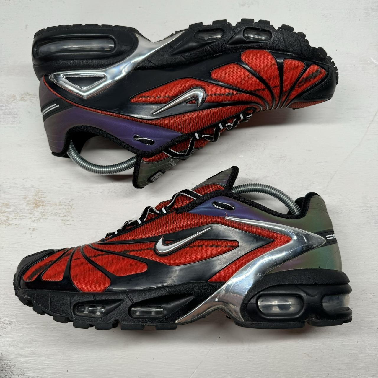 tailwind skepta red