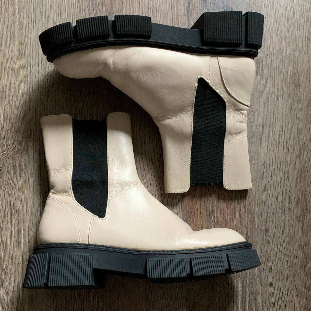ecru boots zara