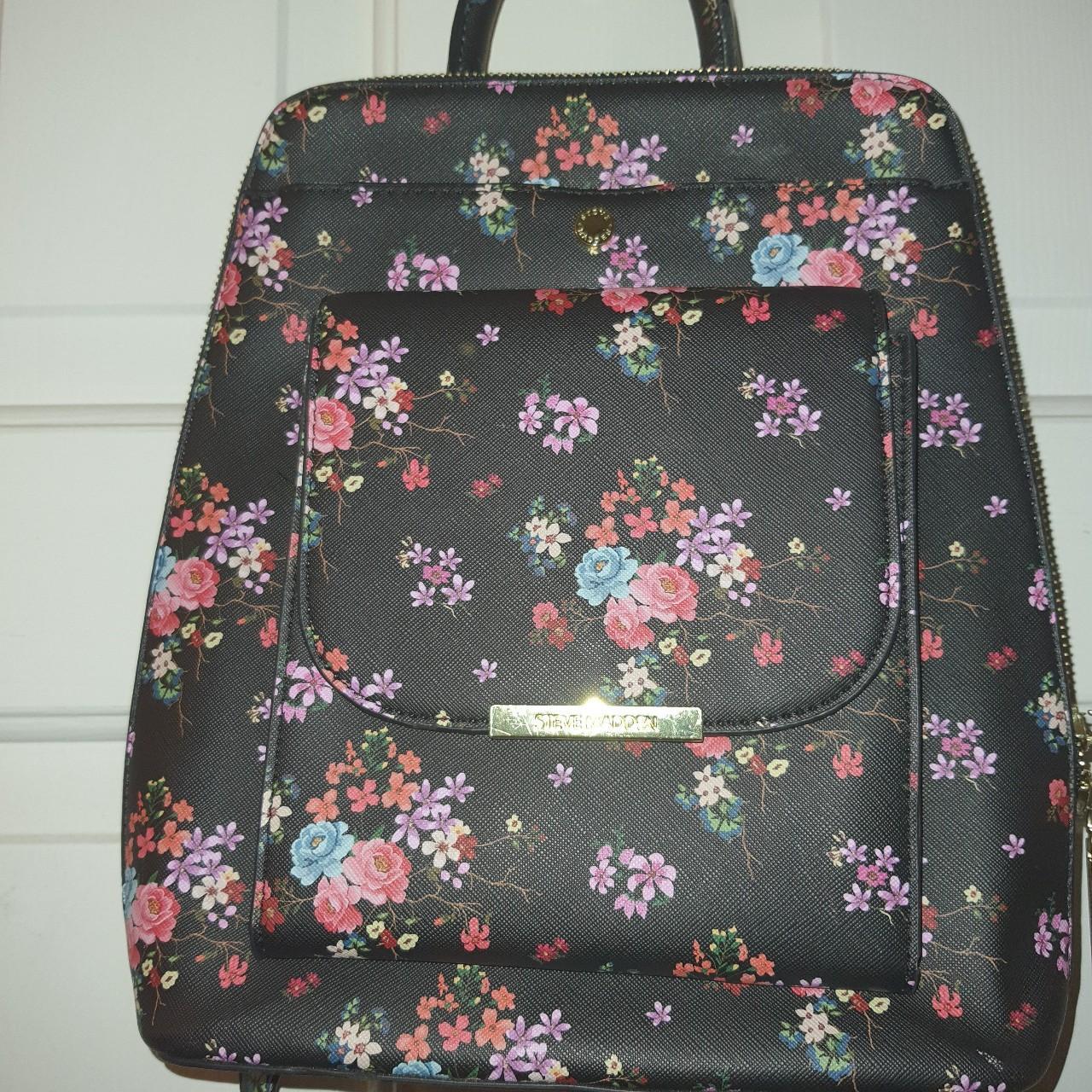 pink steve madden duffle bag/travel Bag Great Condition Weekend Bag