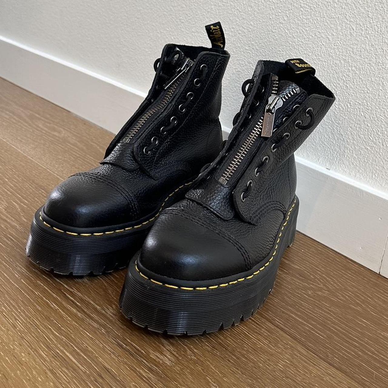 Dr.Marten SINCLAIR MILLED NAPPA LEATHER PLATFORM... - Depop