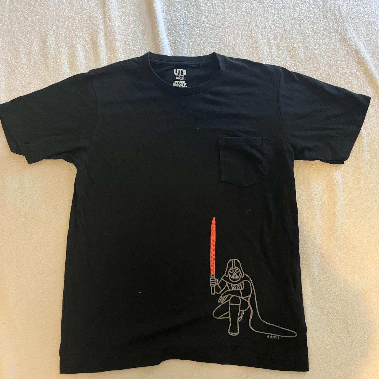 Uniqlo darth clearance vader t shirt