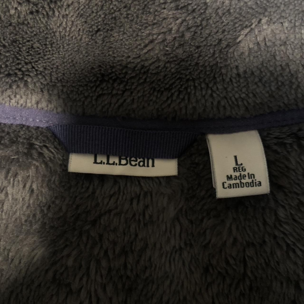 large llbean fleece;D fits more like a medium - Depop