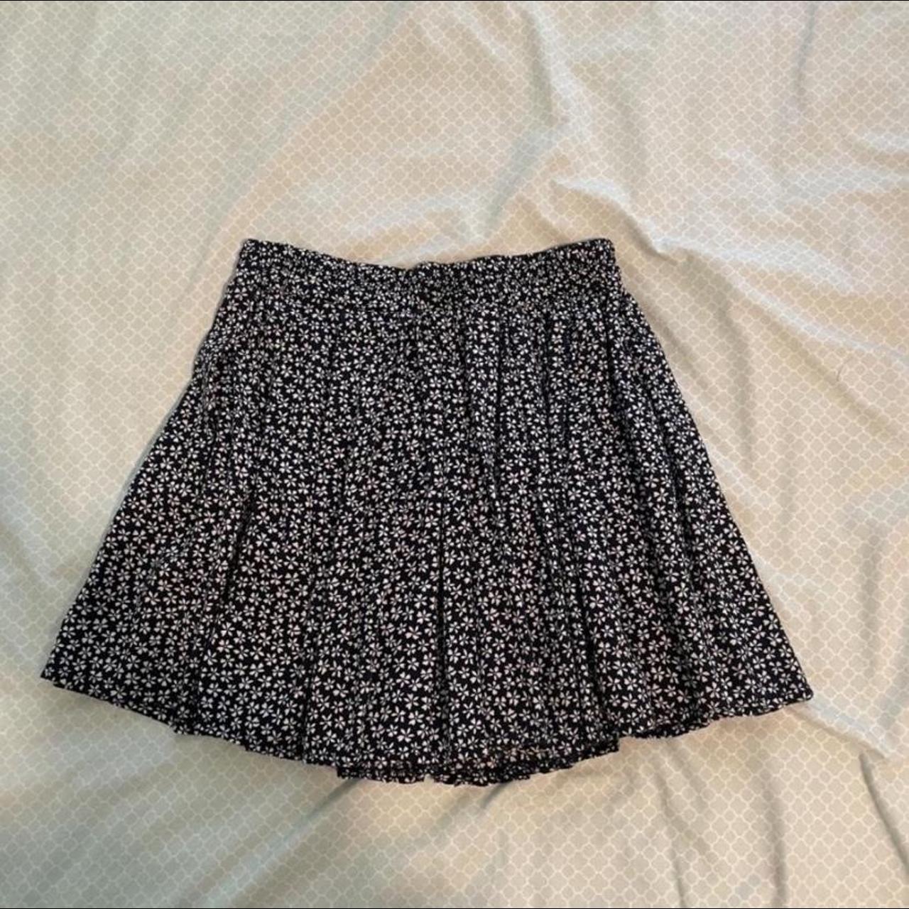 Brandy Melville Women's Navy and White Skirt Depop