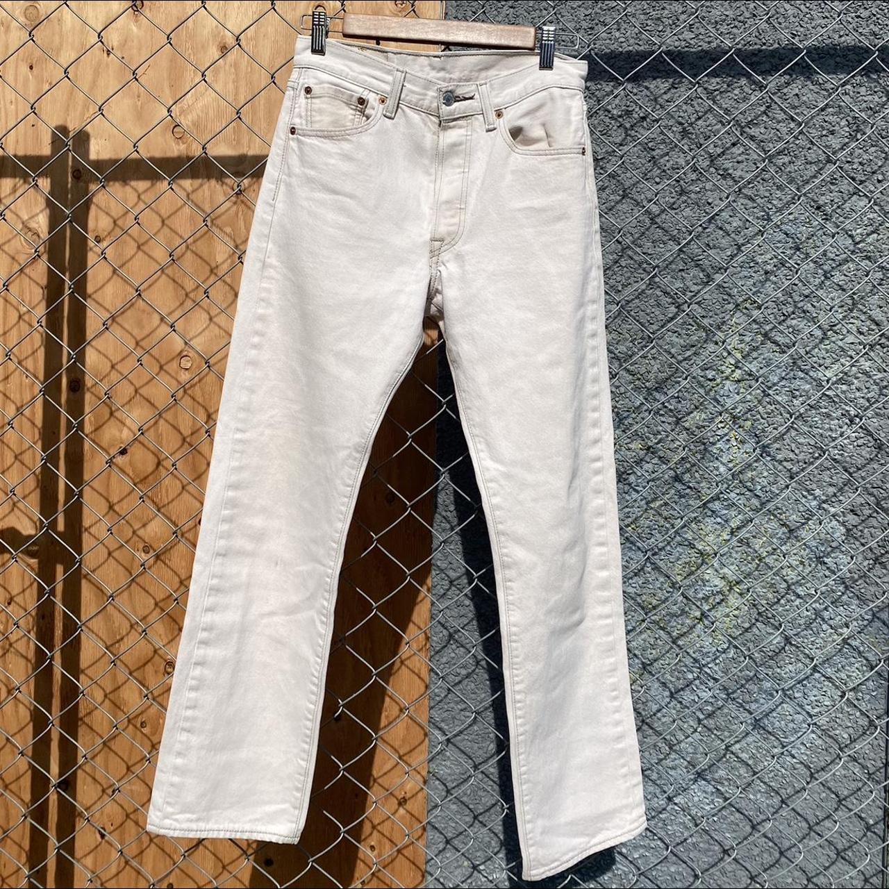 Levi's Men's Cream Jeans | Depop