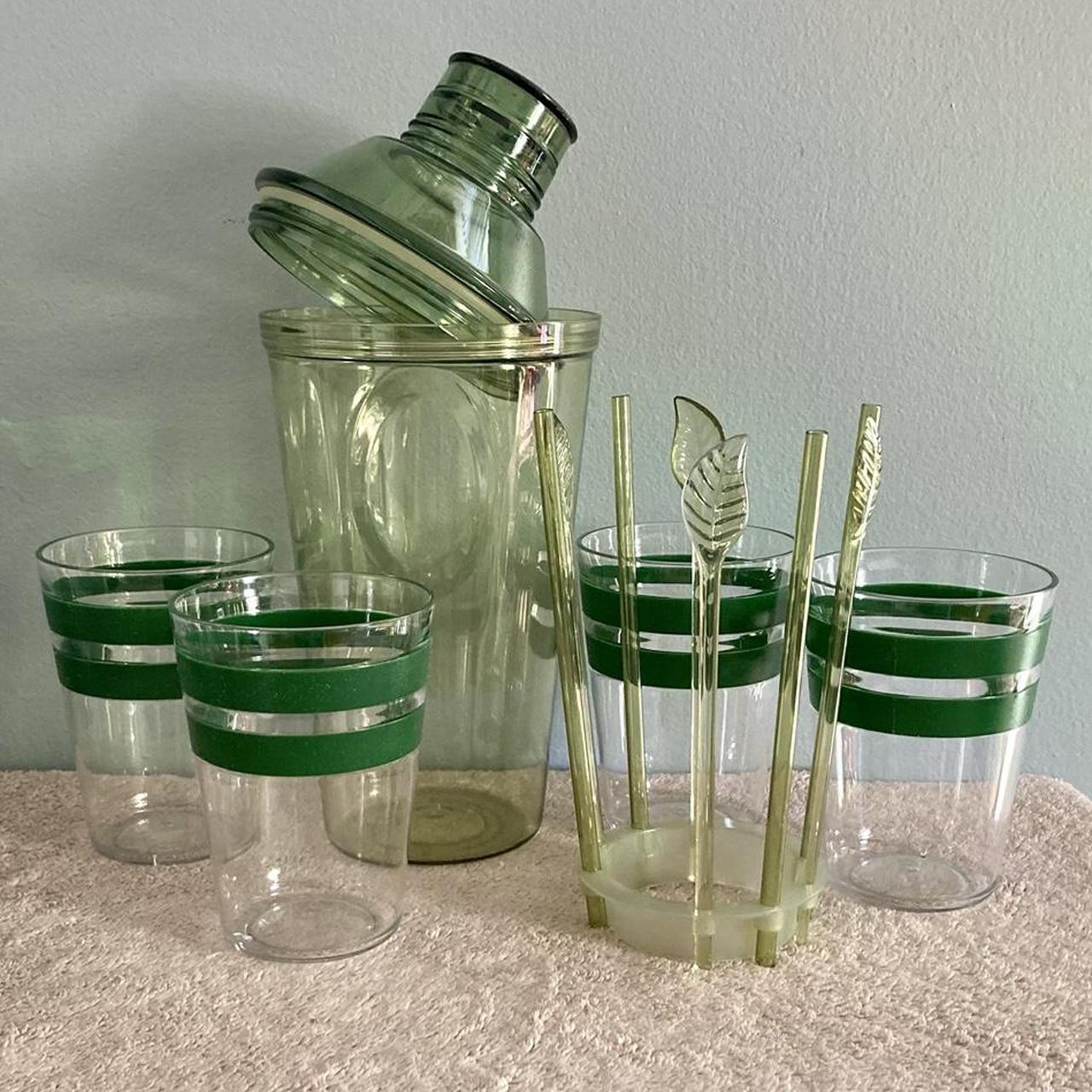 Starbucks Iced Tea Shaker Set w/Cups, Straws & Stir... Depop