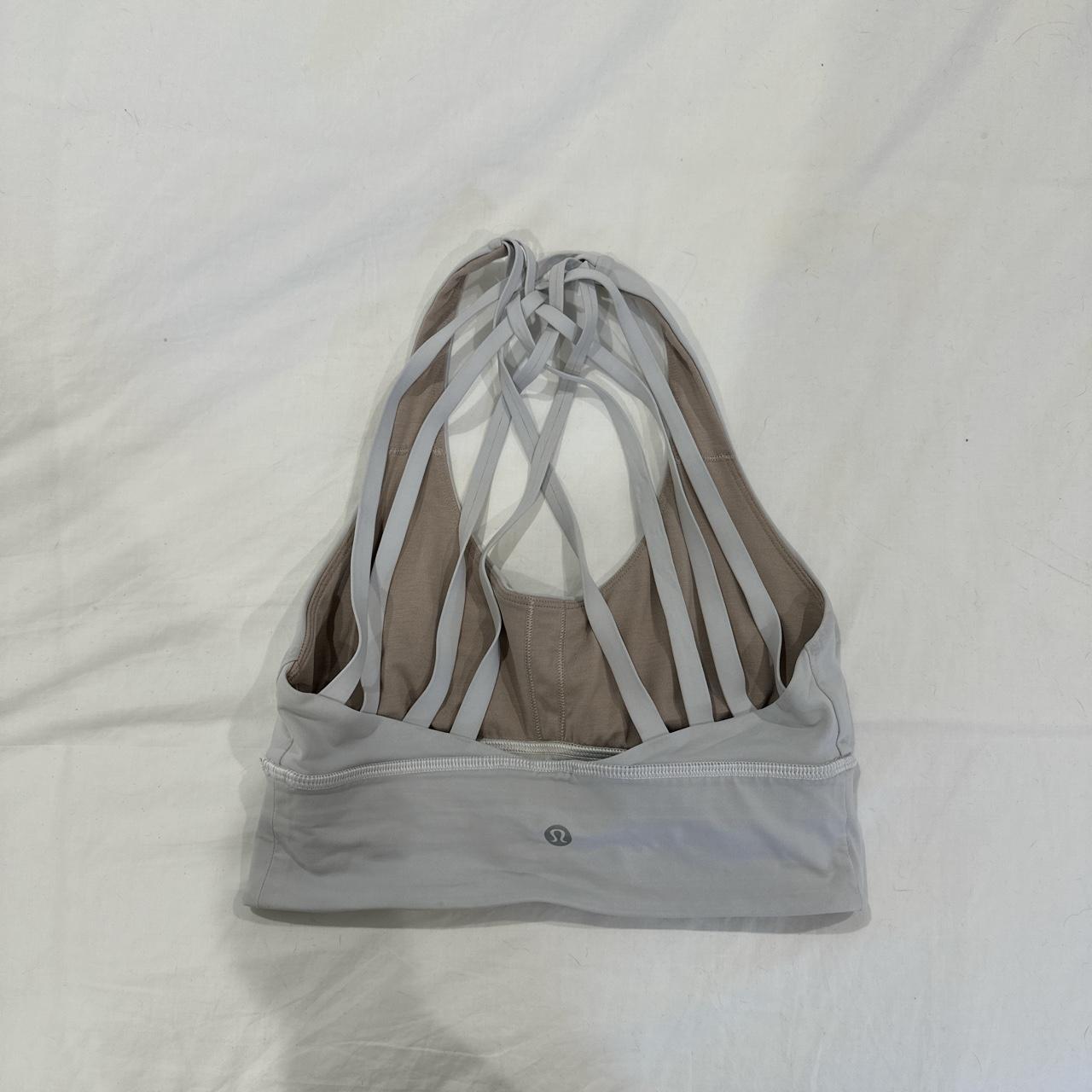 Lululemon Women's White Bra Depop