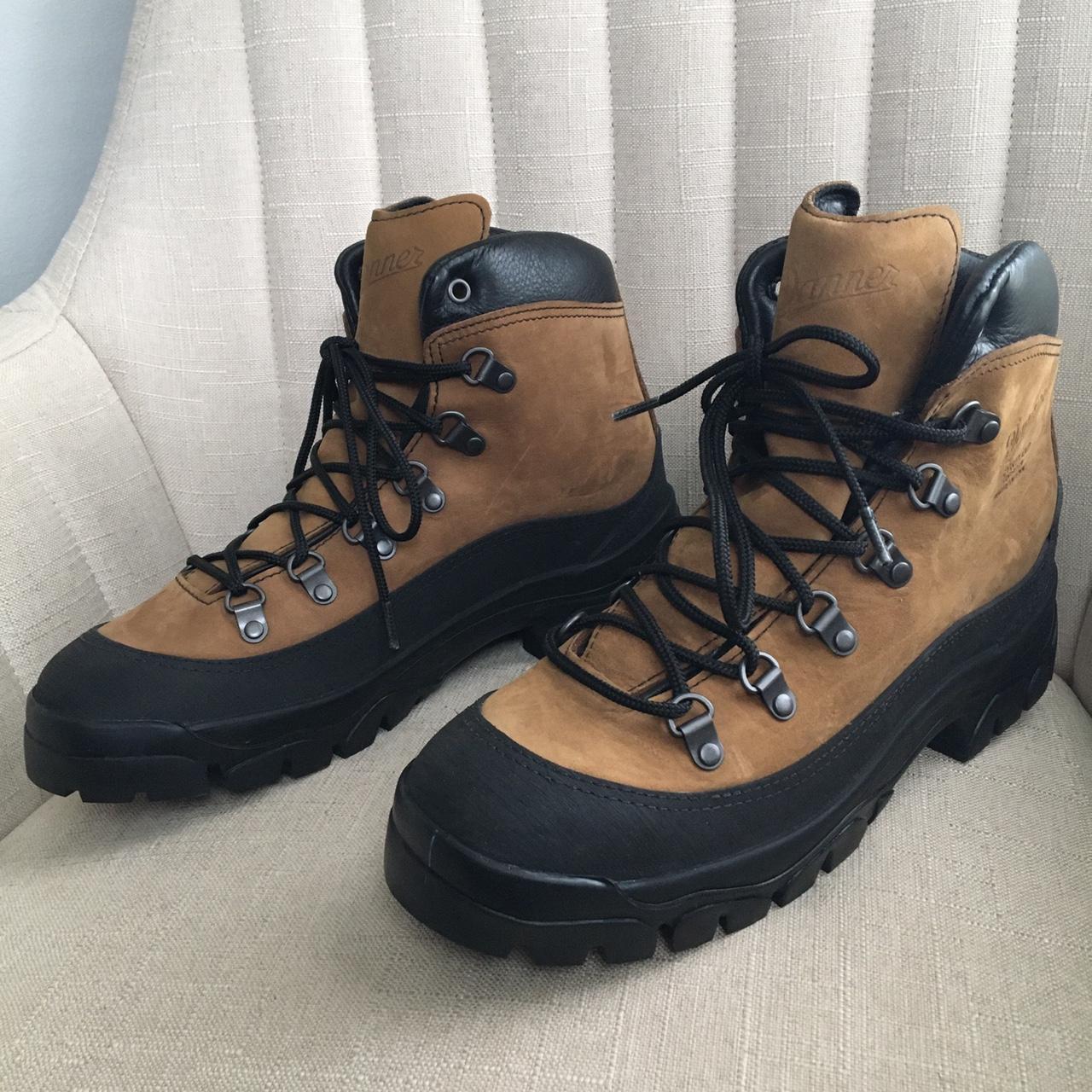 Danner Combat Hiker Boots *Made in USA *Vibram... - Depop