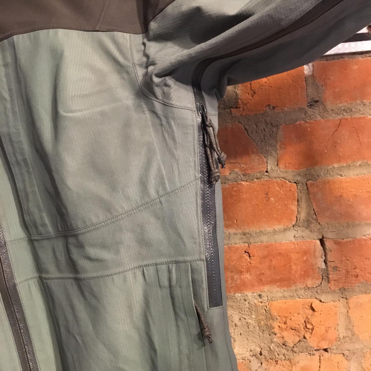 Arc’teryx Gore-tex Jacket *Made in Vancouver, BC... - Depop