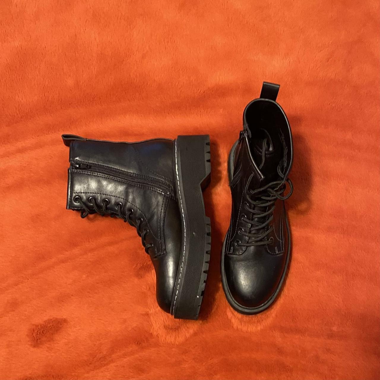 🕷️ Target Platform Boots 🕷️ • Women’s size 7.5 (fits... Depop