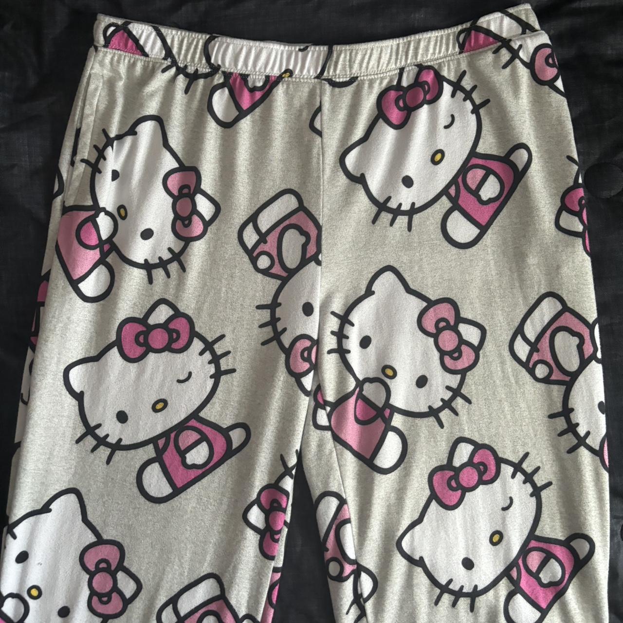 Hello Kitty Pusheen leggings One size - Depop