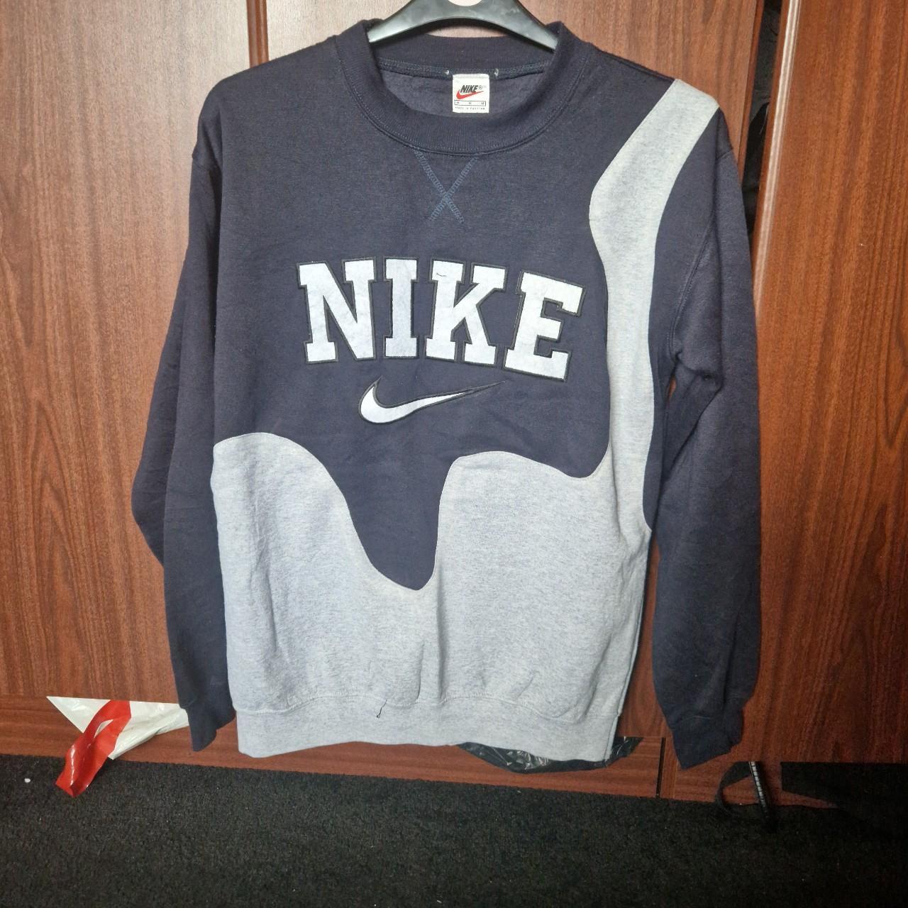 spellout nike sweatshirt
