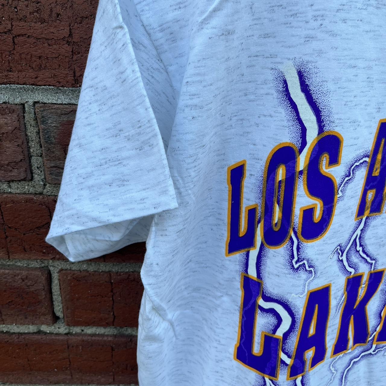 Vintage 90s Los Angeles Lakers shirt! Men's XL, True - Depop