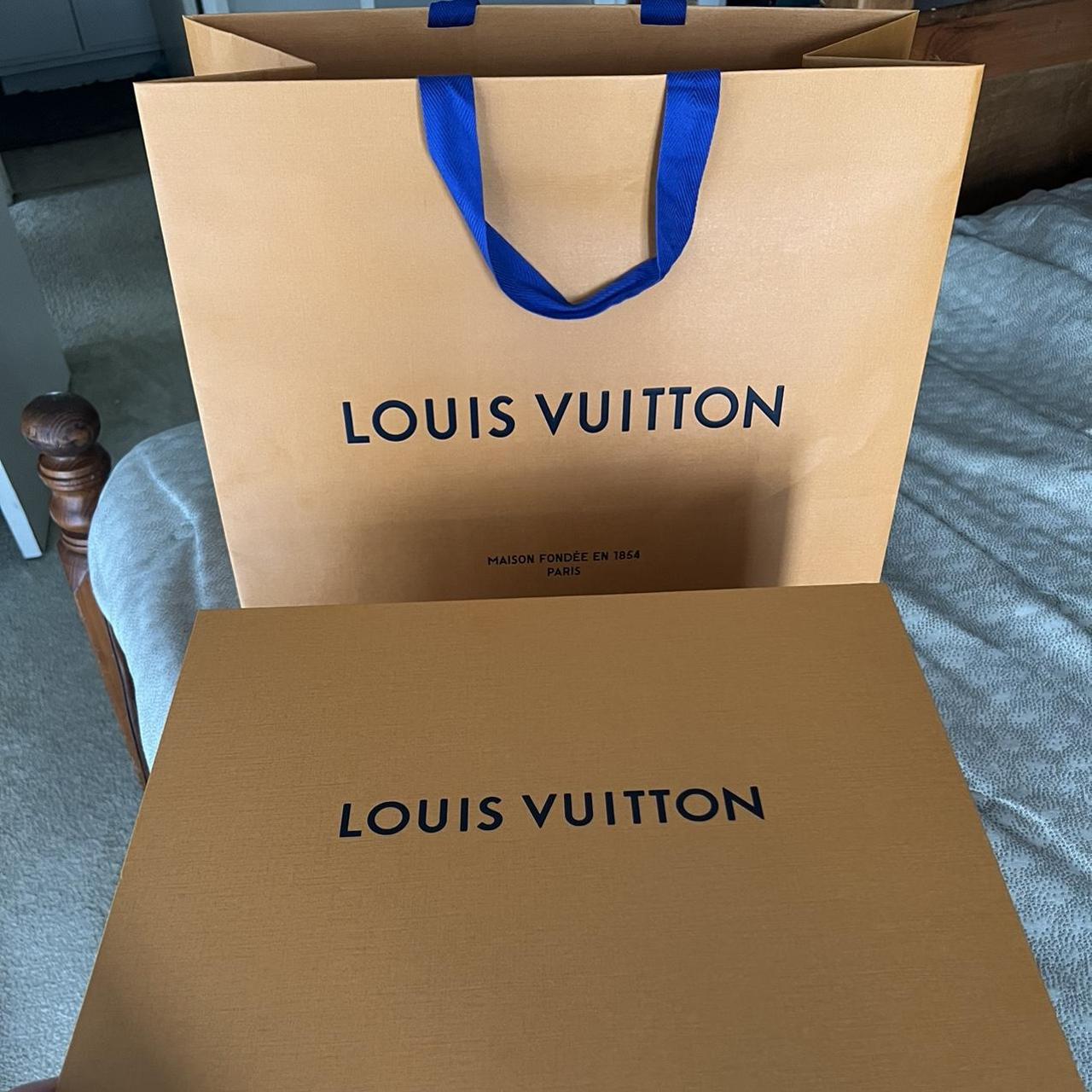 Louis vuitton-paper-bag - Depop