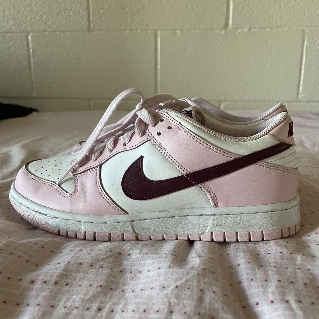 Nike Women's Pink and Brown Trainers | Depop