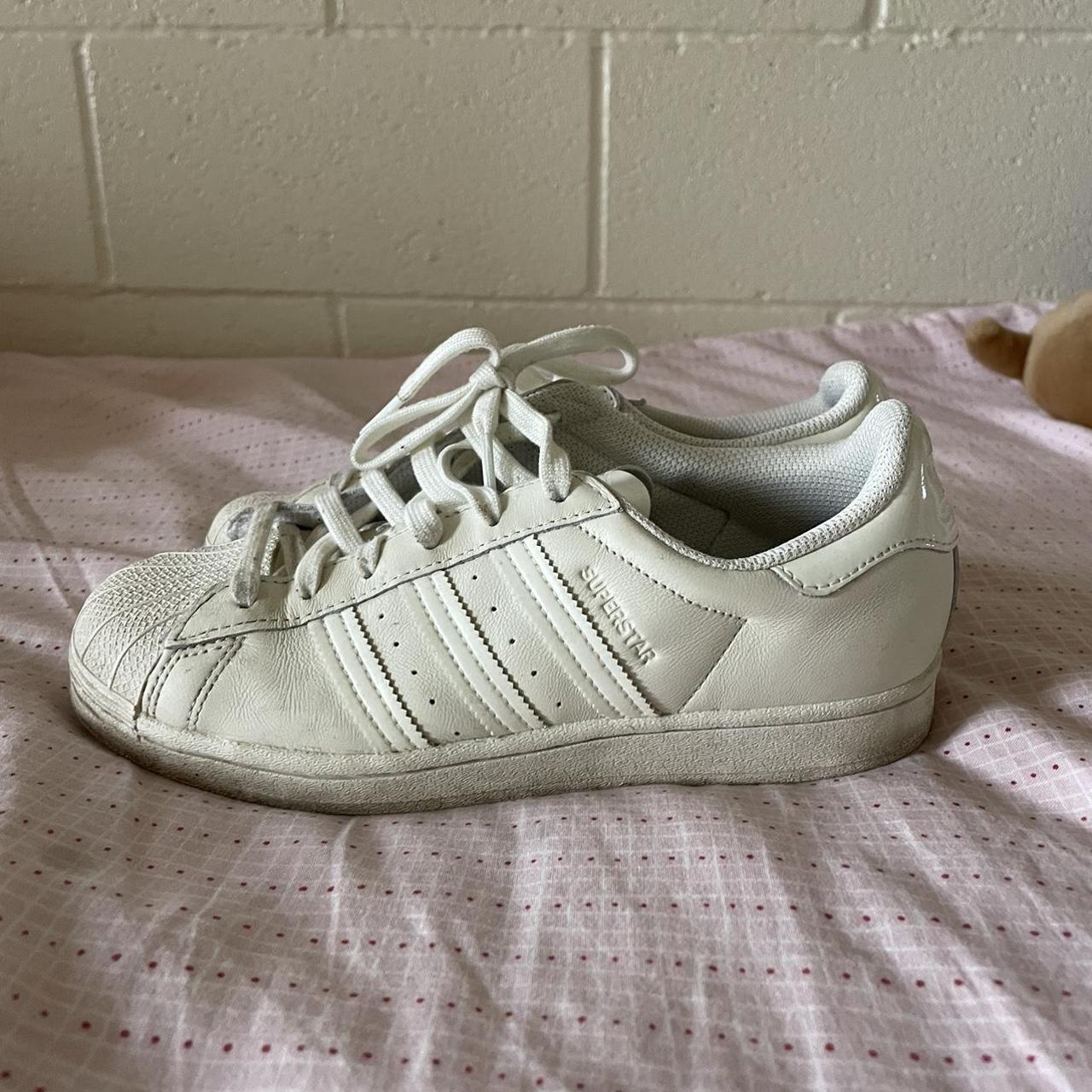 Adidas superstar white clearance dirty