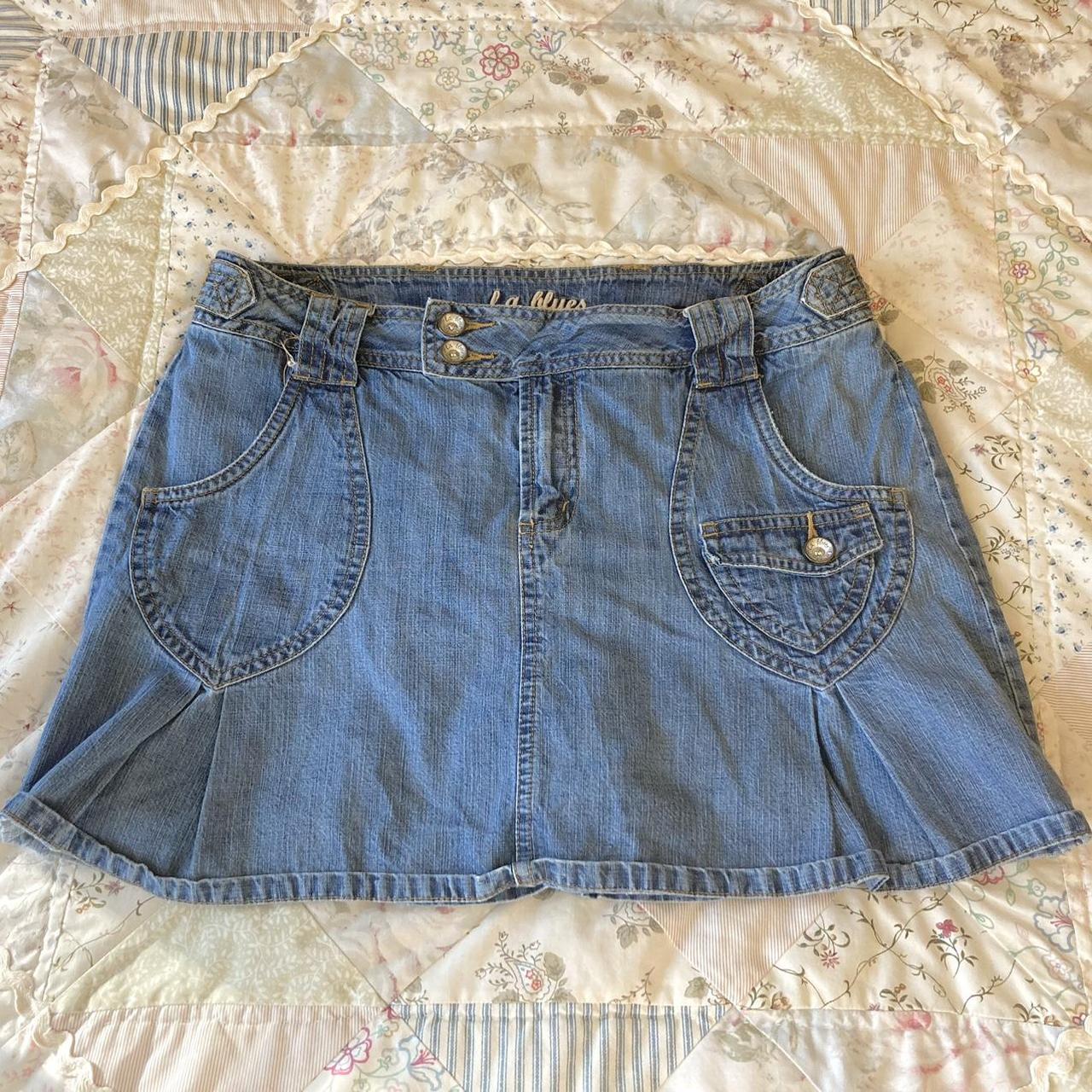 American Vintage Women's Blue Skirt | Depop