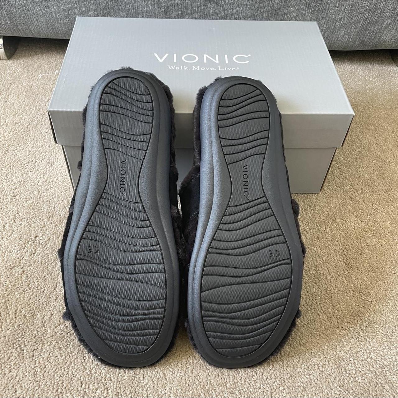 vionic buckle sandals