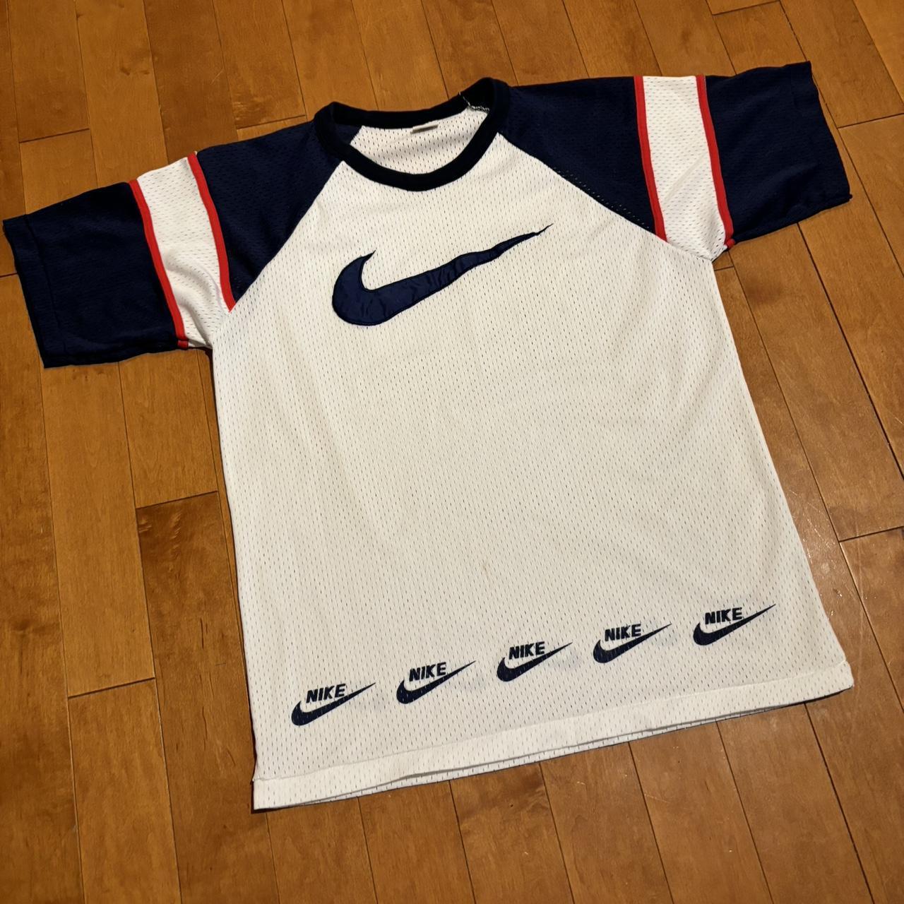 90‘s vintage NIKE Tee MAXI OP 90s vintage Nike graphic t-shirt spell out Indonesia XXS XS