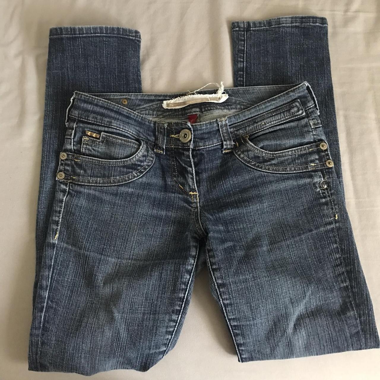 super cute y2k skinny jeans in blue size 10, fits... - Depop