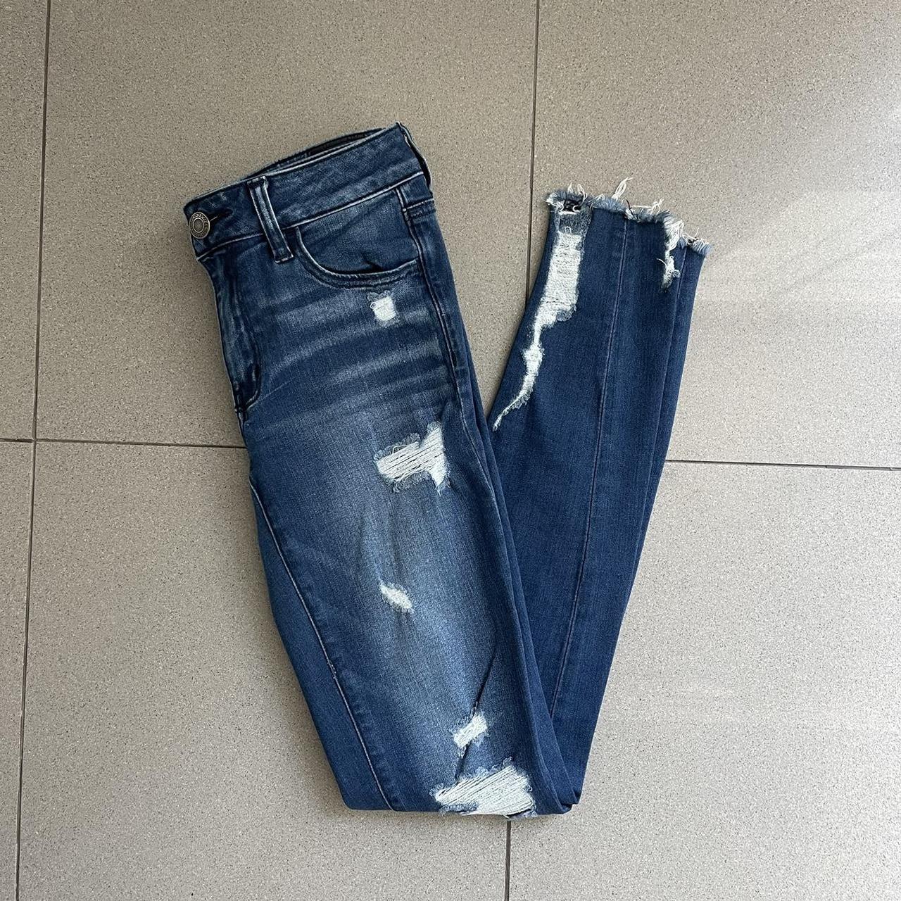 American Eagle skinny jeans size 4 - Depop