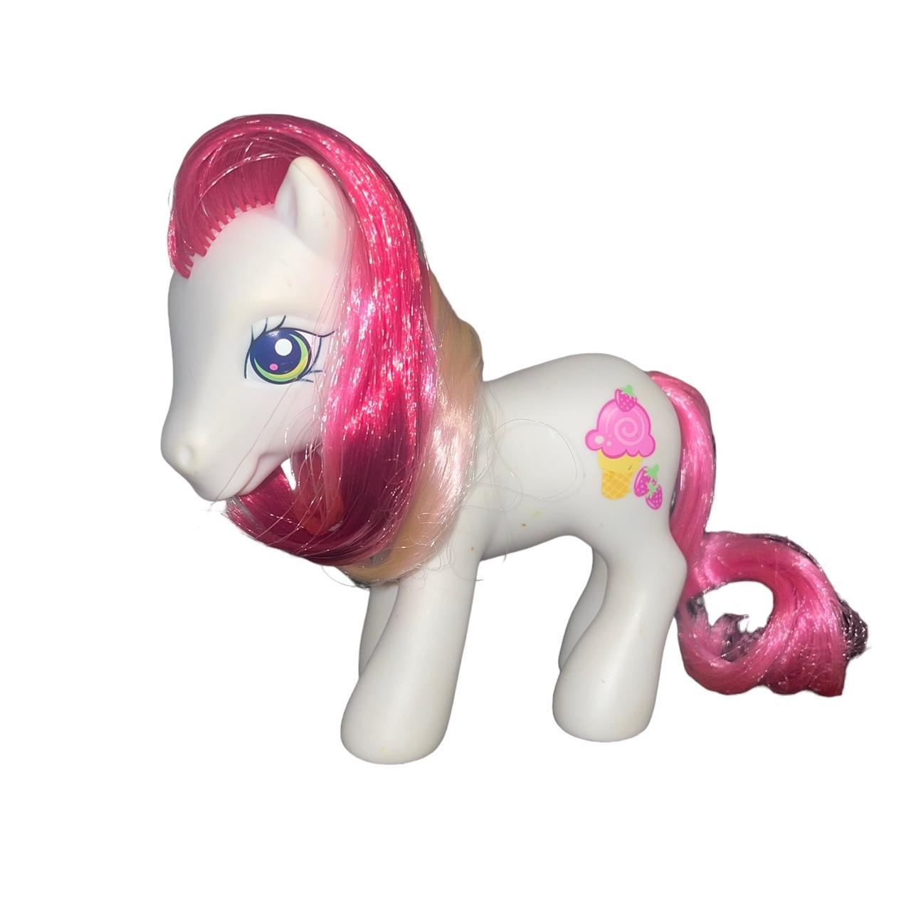 ✿ 2006 my little pony strawberry surprise g3 white | Depop