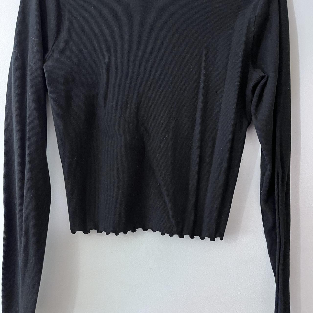 Hollister Long Sleeve Lettuce Hem