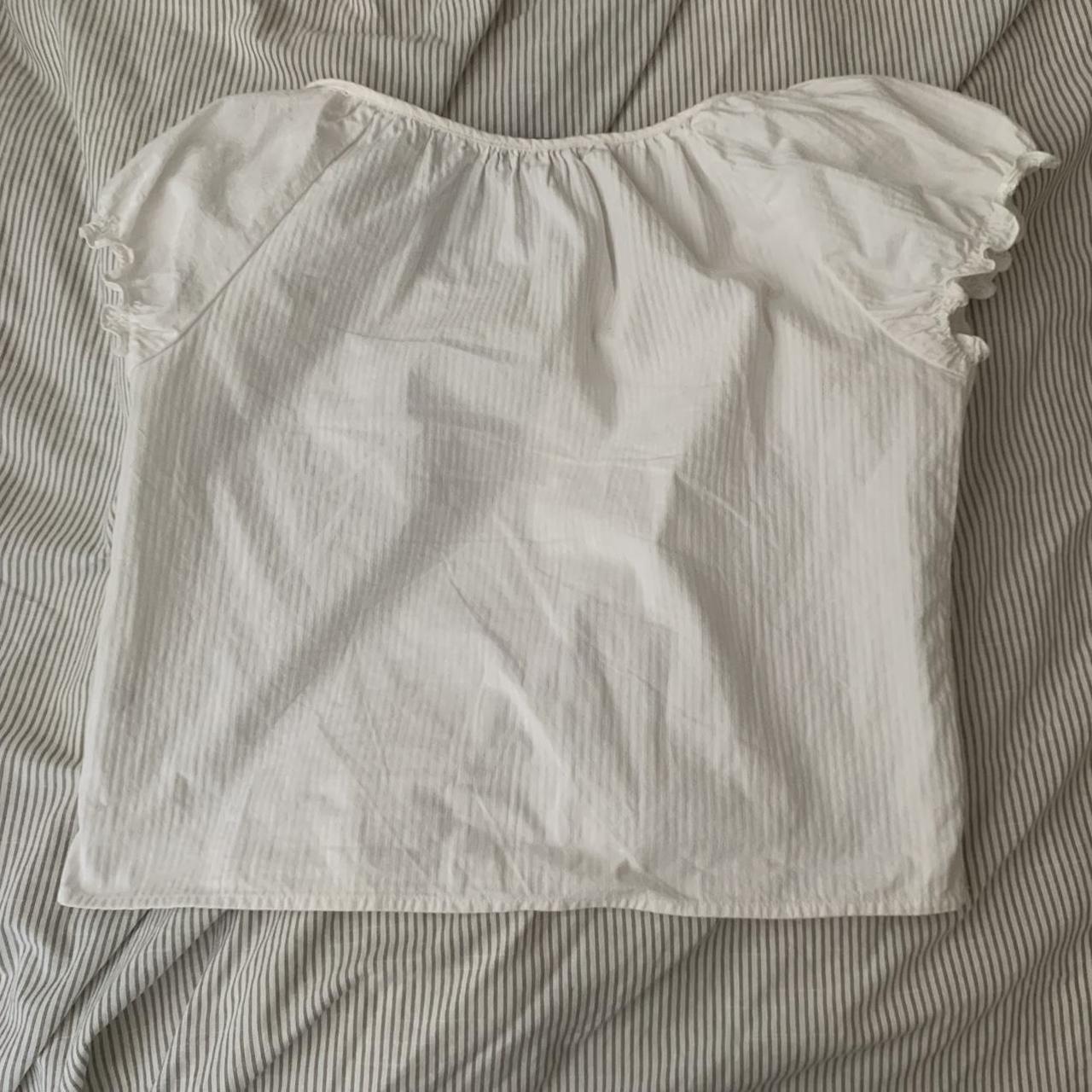 Brandy Melville Puff Sleeve Babydoll Top So cute,... Depop