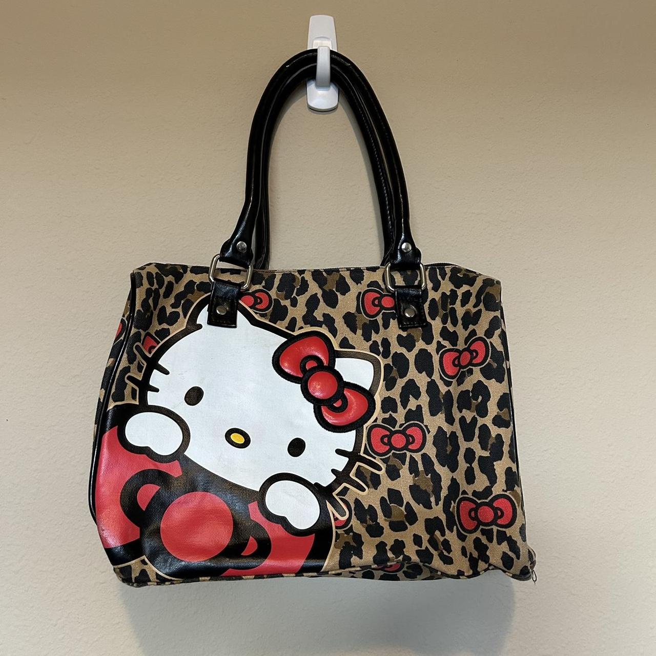 Vintage Y2K hello kitty purse Brand: hello... - Depop