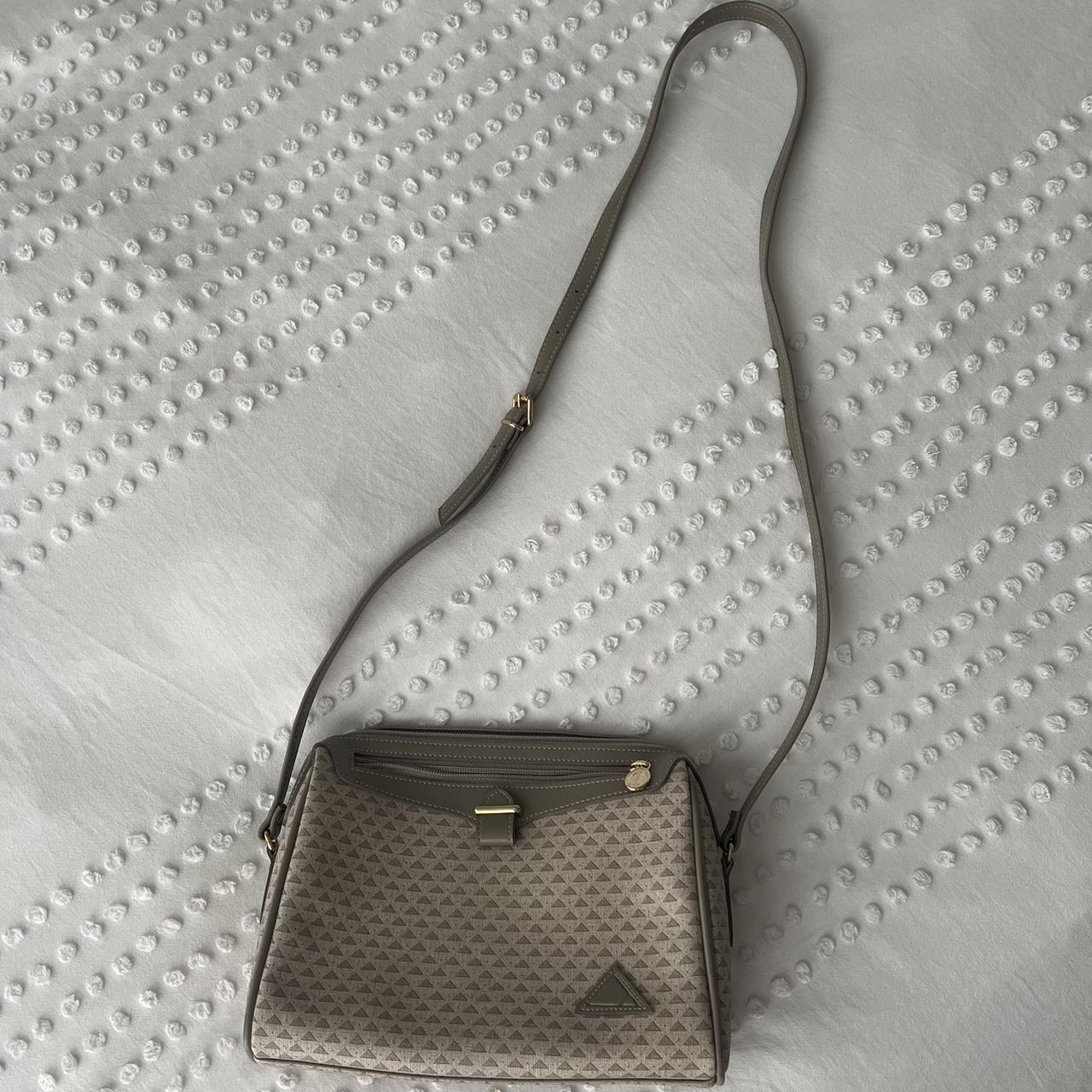 1980s liz claiborne monogram leather crossbody purse