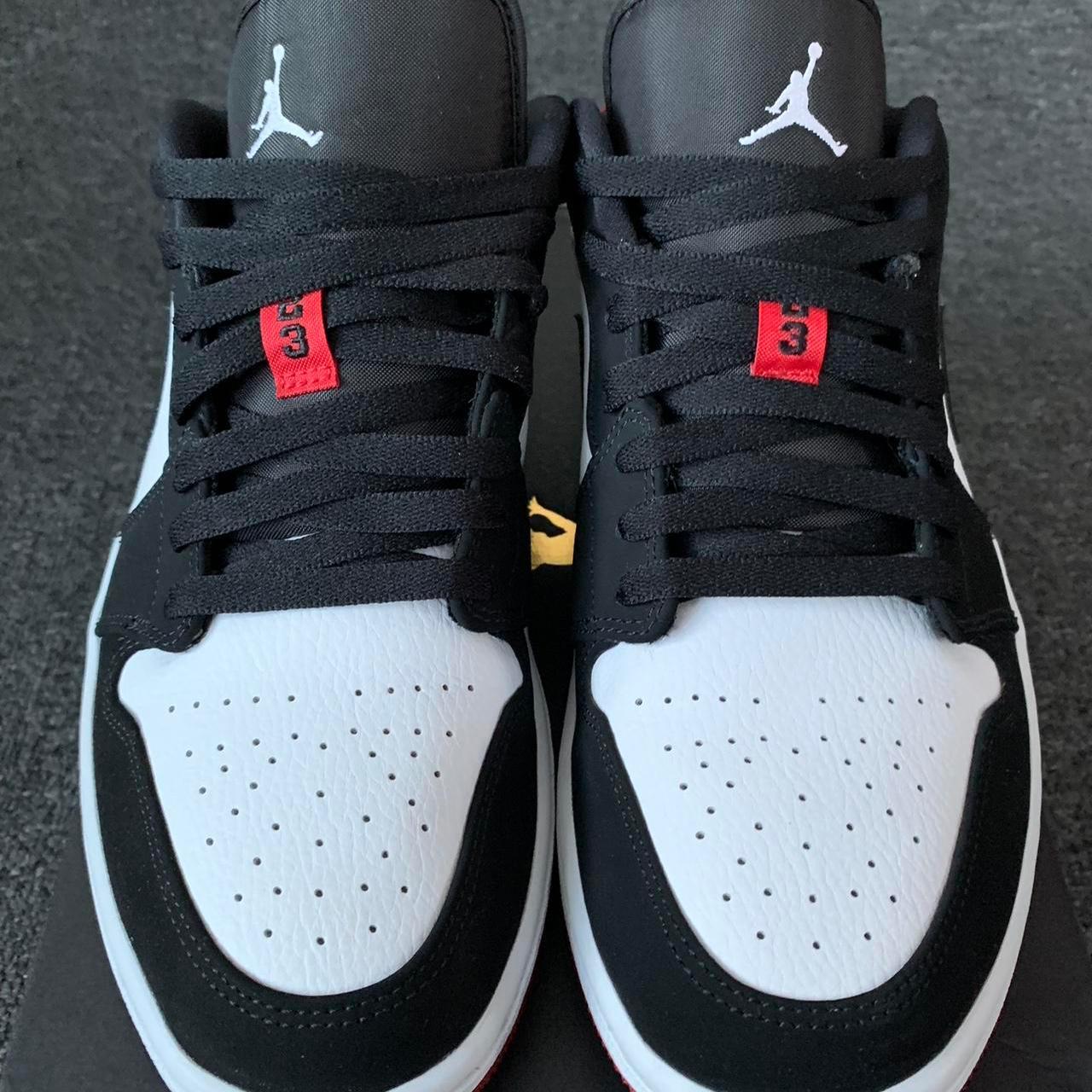 jordan 1 low black toe foot locker