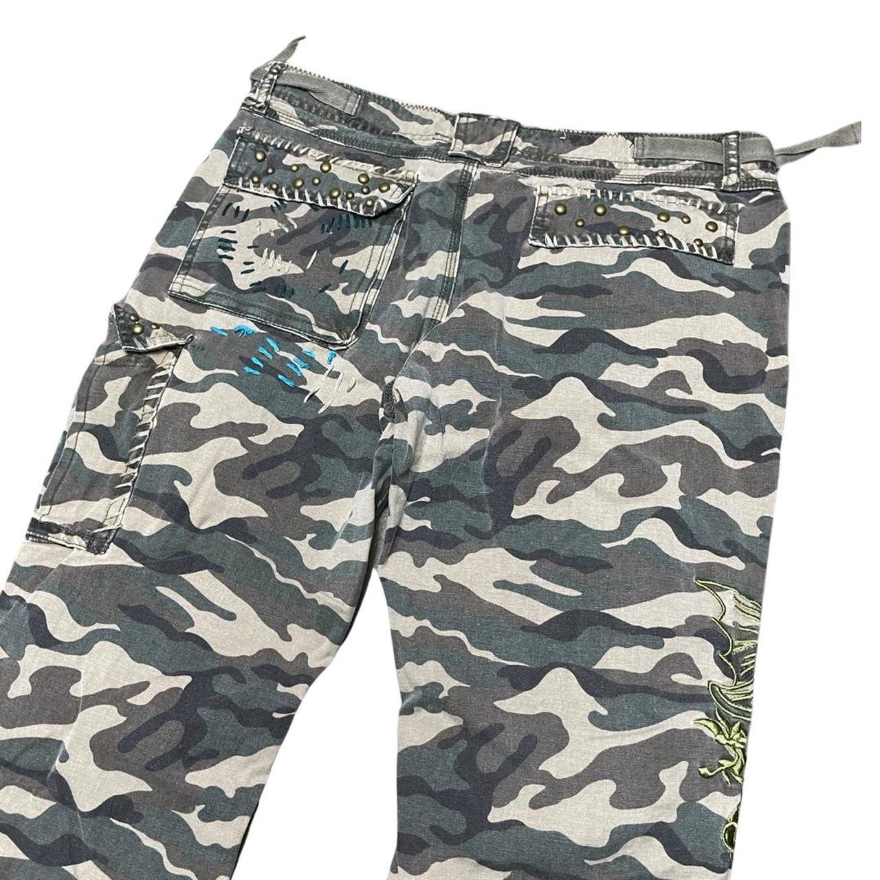 y2k camo cargo pants ☠︎ alt alternative emo... Depop