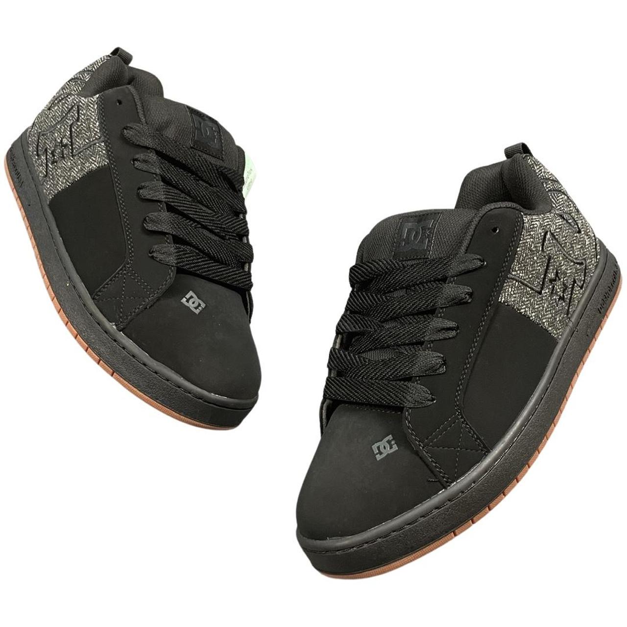 ☠︎ dc chunky skate shoes ☠︎ slightly used comes with... Depop