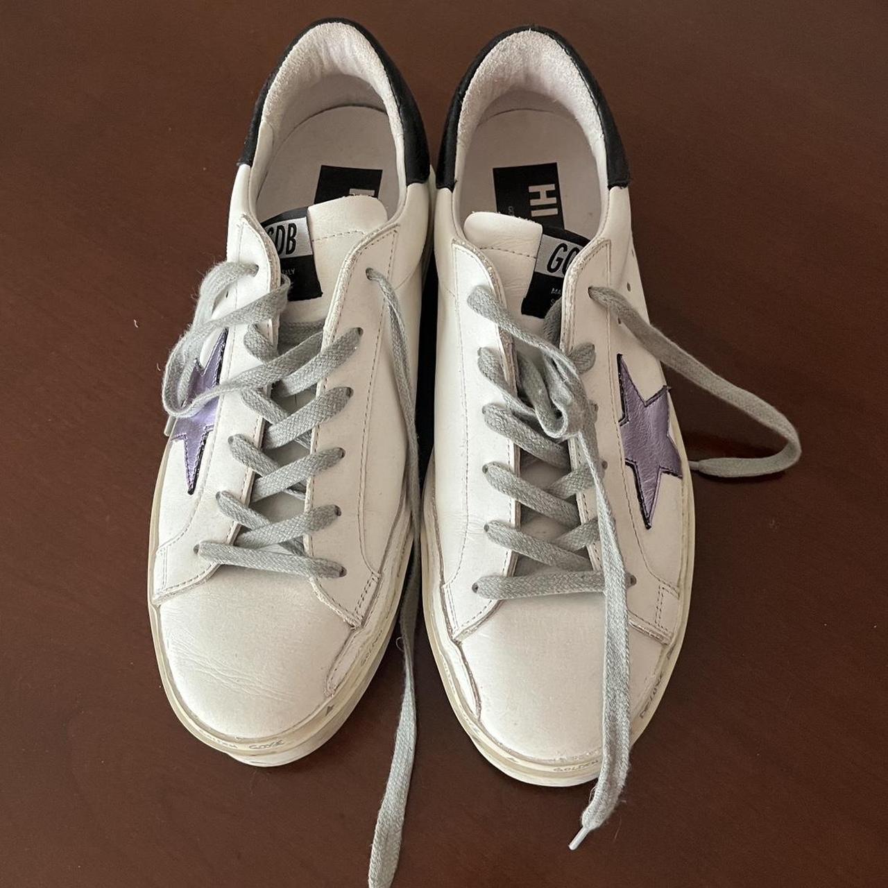 Golden Goose Women's White and Purple Trainers (2)