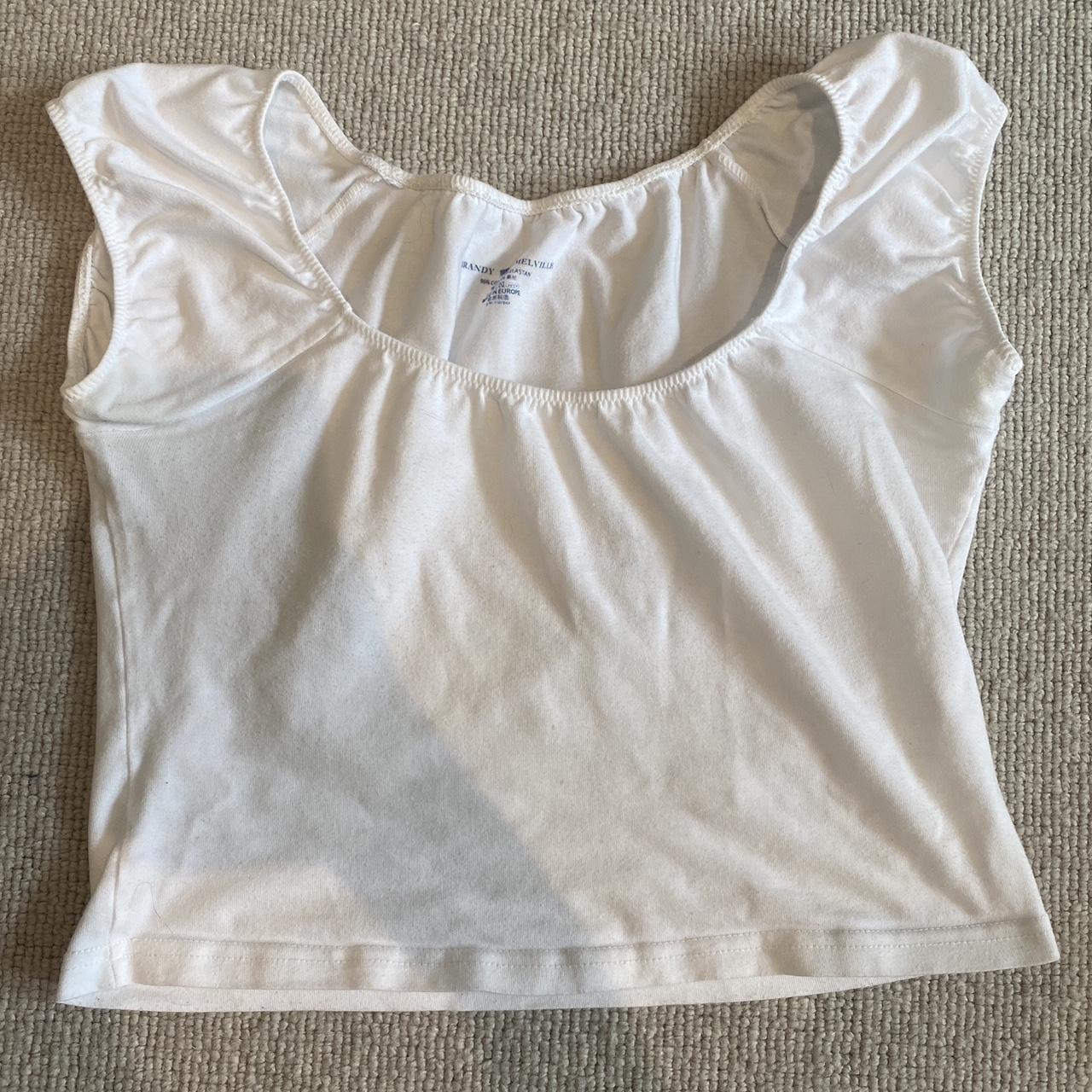 white brandy melville eden crop top 🌟🌟in good... Depop