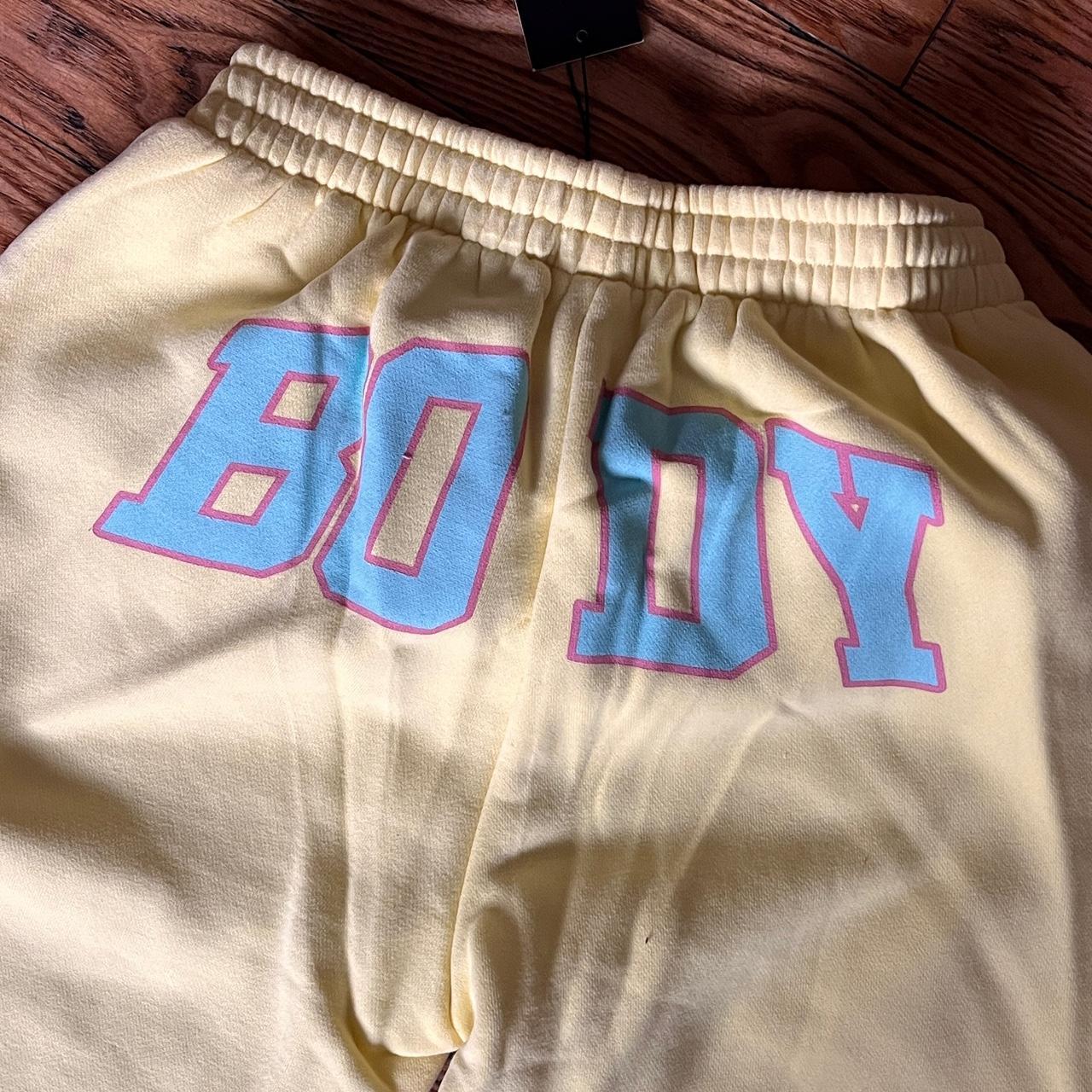 item listed by comeshopwjenny