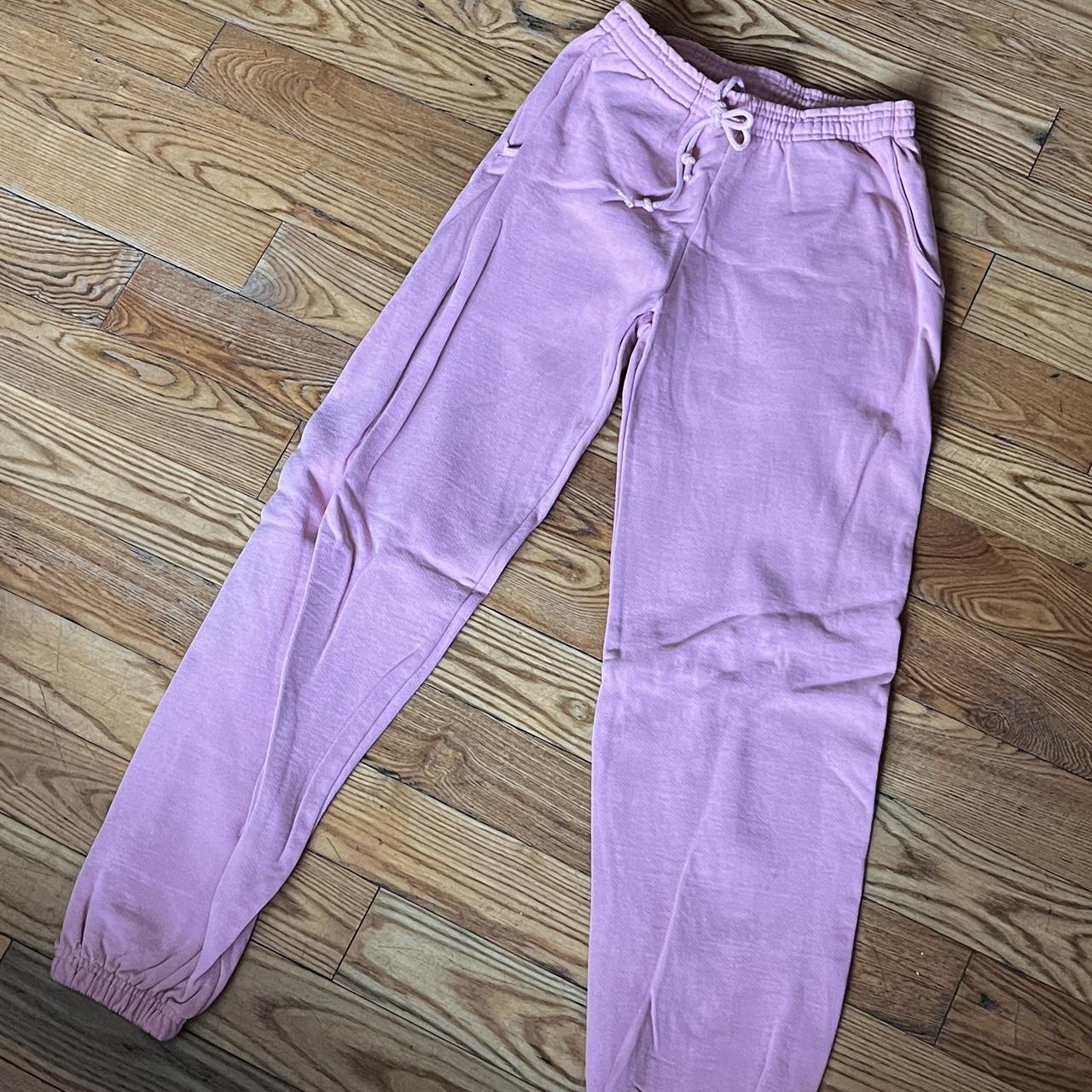 item listed by comeshopwjenny