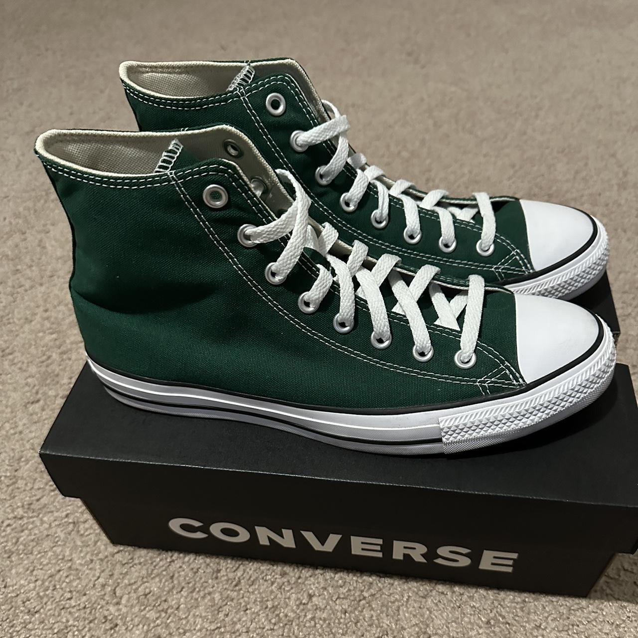 Converse Men's Green and White Trainers | Depop