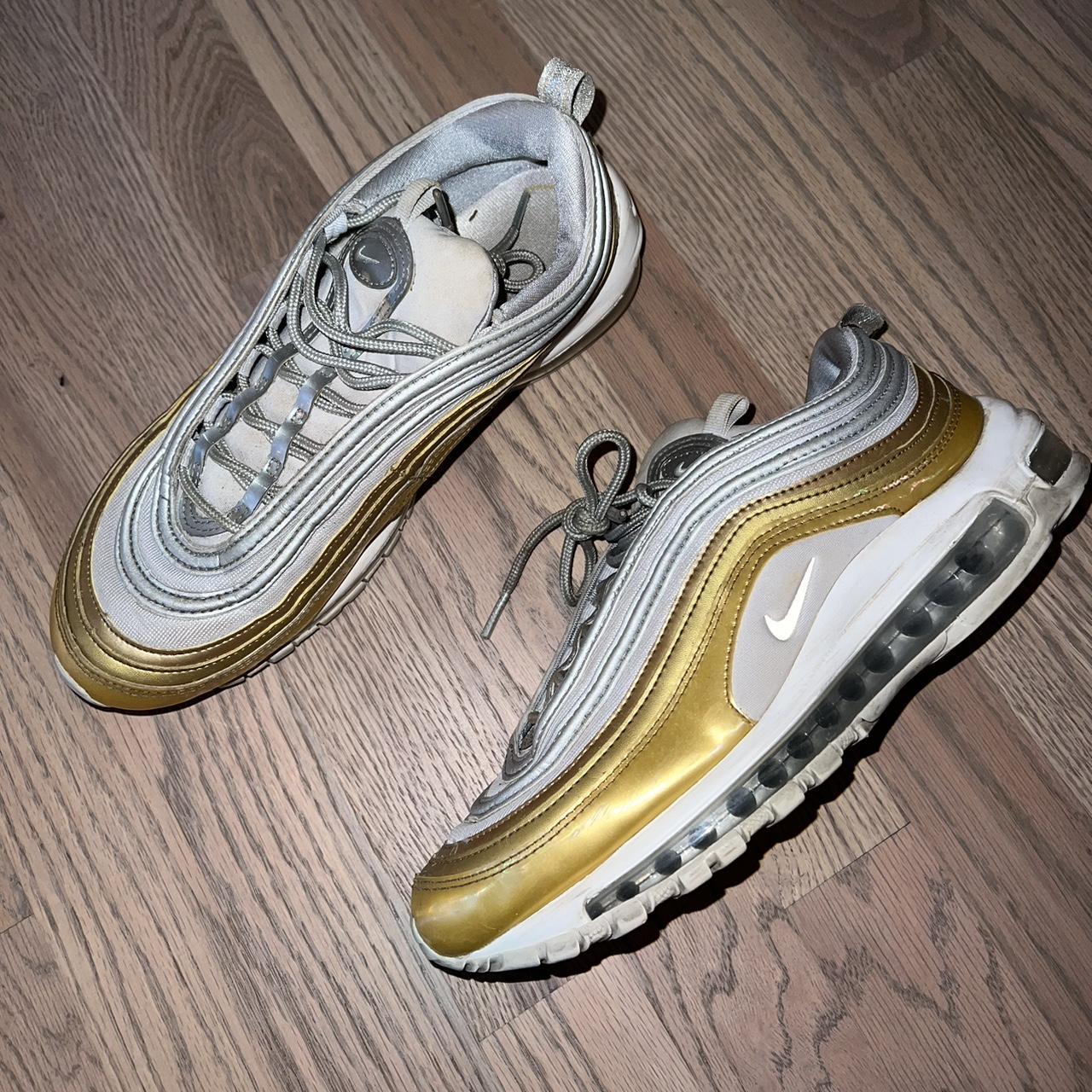 womens gold air max