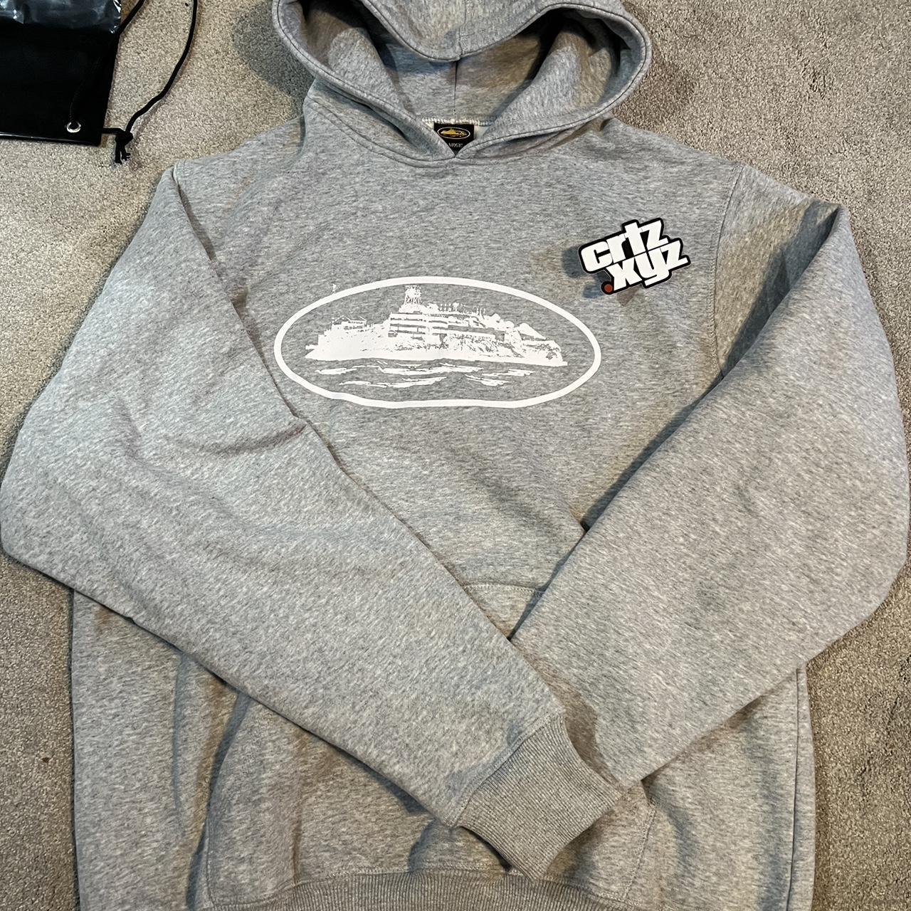 Corteiz Men's Grey Hoodie | Depop