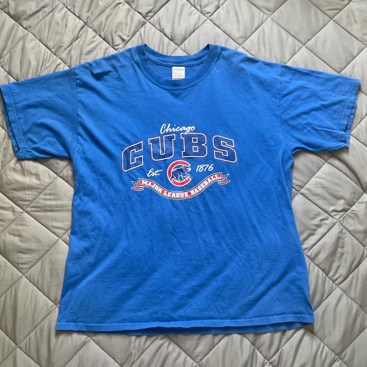 Chicago Cubs Tes Shirt - Depop